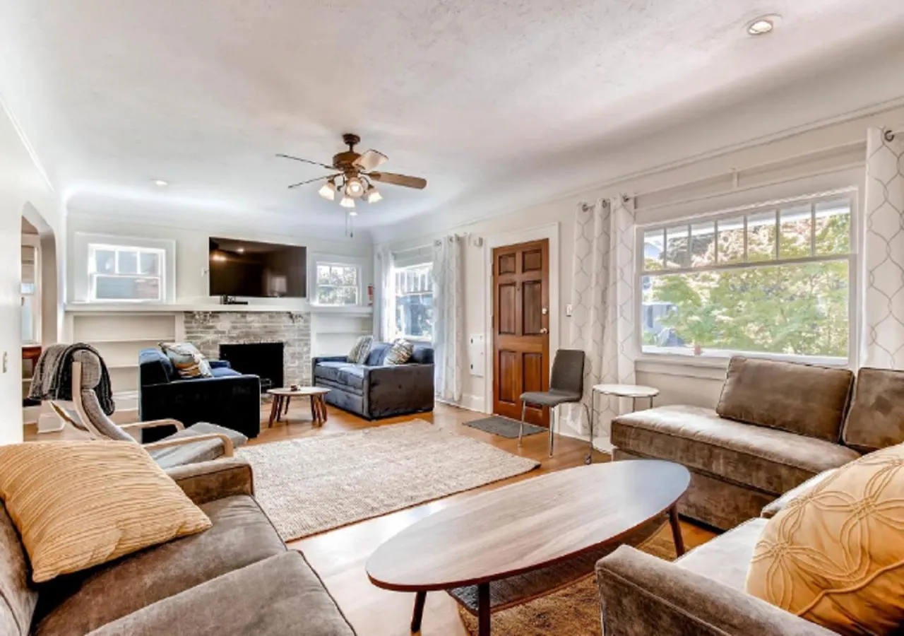 30 Day+ Craftsman; Stroll 2 Food & Downtown! Villa Portland 0*,