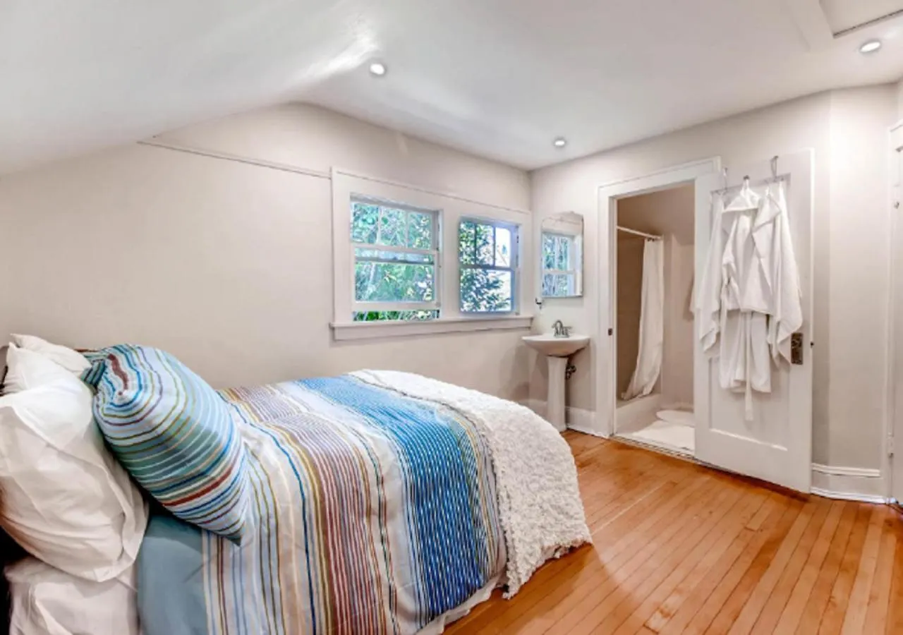 30 Day+ Craftsman; Stroll 2 Food & Downtown! Villa Portland United States