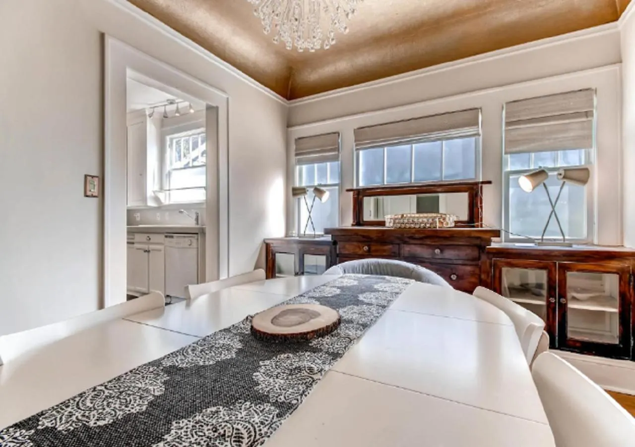 30 Day+ Craftsman; Stroll 2 Food & Downtown! Villa Portland 0*,  United States